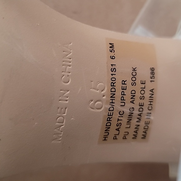 Steve Madden - HUNDRED CLEAR BLOCK HEEL SANDAL - Picture 6 of 8